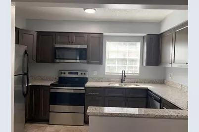14402 Reuter Strasse Circle #2, Tampa, FL 33613 - Photo 8