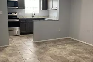 14402 Reuter Strasse Cir, Tampa, FL 33613 - Photo 6