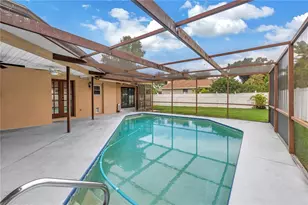 9212 Rustic Pines Blvd W, Seminole, FL 33776 - Photo 2