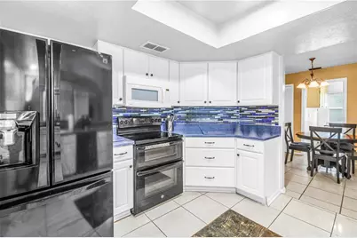 9212 Rustic Pines Boulevard W, Seminole, FL 33776 - Photo 8