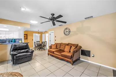 9212 Rustic Pines Boulevard W, Seminole, FL 33776 - Photo 12