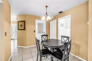 9212 Rustic Pines Blvd W, Seminole, FL 33776 - Photo 22