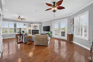 339 Manatee Ln, Tarpon Springs, FL 34689 - Photo 18