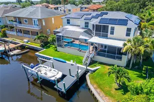 339 Manatee Ln, Tarpon Springs, FL 34689 - Photo 1