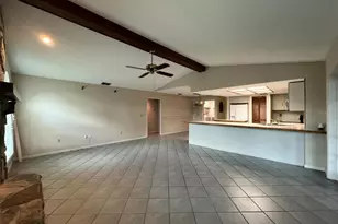 6328 N Queensway Dr, Temple Terrace, FL 33617 - Photo 10