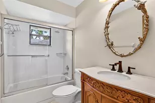 6328 N Queensway Dr, Temple Terrace, FL 33617 - Photo 32