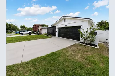 1834 New Hampshire Avenue NE, Saint Petersburg, FL 33703 - Photo 26
