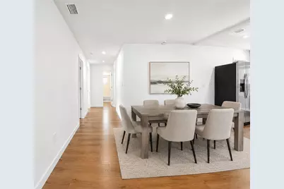 1834 New Hampshire Avenue NE, Saint Petersburg, FL 33703 - Photo 8
