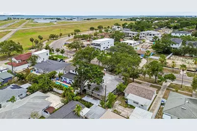 621 E Davis Boulevard, Tampa, FL 33606 - Photo 16