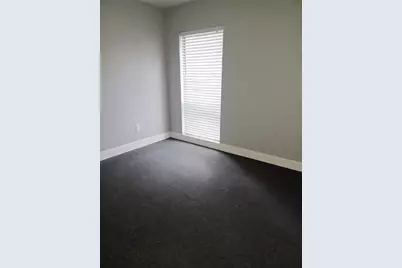 13304 Winding Oak Court #Front, Tampa, FL 33612 - Photo 10