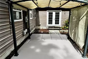 810 52nd Ave N, Saint Petersburg, FL 33703 - Photo 14