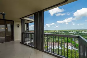2480 Presidential Way, West Palm Beach, FL 33401 - Photo 14