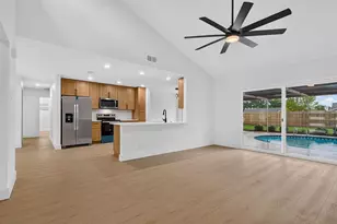 2773 Valencia Ln W, Palm Harbor, FL 34684 - Photo 18