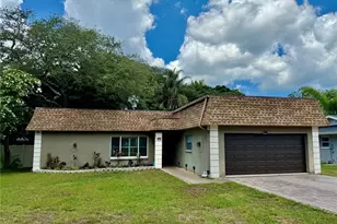 1011 Winding Oaks Dr, Palm Harbor, FL 34683 - Photo 1
