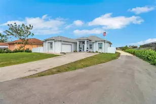 2394 45th Ave NE, Naples, FL 34120 - Photo 2