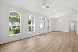 10226 Timberland Point Dr, Tampa, FL 33647 - Photo 14
