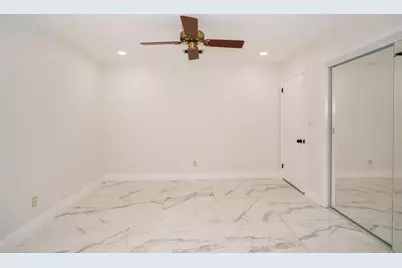 9241 N 52nd Street, Tampa, FL 33617 - Photo 14