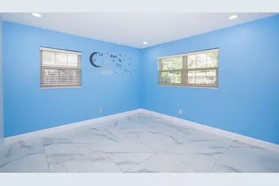 9241 N 52nd Street, Tampa, FL 33617 - Photo 20