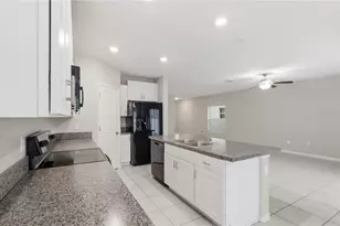 7023 Samuel Ivy Dr, Tampa, FL 33619 - Photo 10