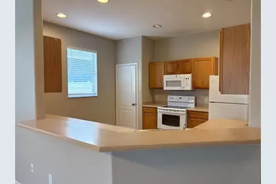 3922 Washburn Place, Wesley Chapel, FL 33543 - Photo 4
