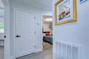 2714 E 98th Ave, Tampa, FL 33612 - Photo 24