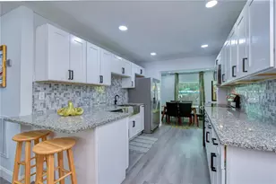 2714 E 98th Ave, Tampa, FL 33612 - Photo 10