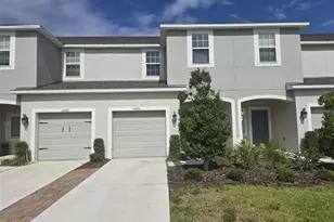 10573 Oakside Dr, Palmetto, FL 34221 - Photo 1