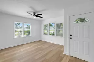 4355 58th Ave N, Saint Petersburg, FL 33714 - Photo 8