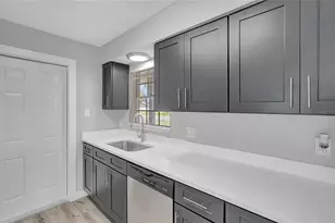 917 Winchester Ct, Brandon, FL 33510 - Photo 12