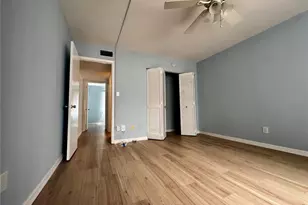 6700 1st Ave S, Saint Petersburg, FL 33707 - Photo 12