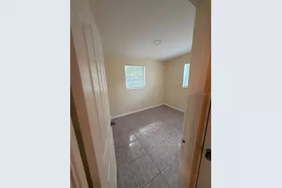 1503 W Linebaugh Avenue, Tampa, FL 33612 - Photo 4