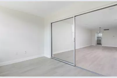1225 58th Street N #203A, Saint Petersburg, FL 33710 - Photo 10