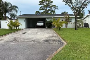 4820 Venetian Blvd NE, Saint Petersburg, FL 33703 - Photo 1