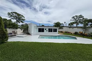 4820 Venetian Blvd NE, Saint Petersburg, FL 33703 - Photo 20