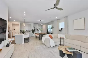 1123 Crk Vly Ct, Brandon, FL 33511 - Photo 2