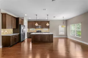 19303 Water Maple Dr, Tampa, FL 33647 - Photo 10