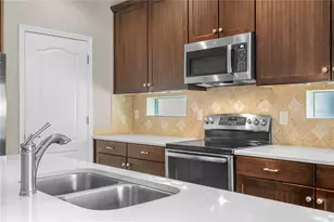 19303 Water Maple Dr, Tampa, FL 33647 - Photo 16