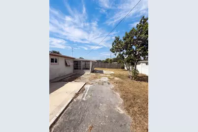 2412 Arcadia Road, Holiday, FL 34690 - Photo 10