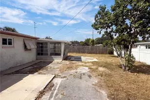2412 Arcadia Rd, Holiday, FL 34690 - Photo 10