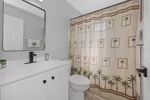 38811 James Ct, Zephyrhills, FL 33540 - Photo 22