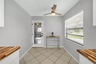 38811 James Ct, Zephyrhills, FL 33540 - Photo 20