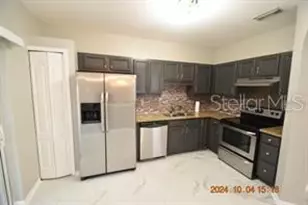504 Maple Pointe Dr, Seffner, FL 33584 - Photo 10
