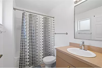 835 SW 9th Street #101, Gainesville, FL 32601 - Photo 12