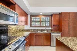 4833 W Flamingo Rd, Tampa, FL 33611 - Photo 10