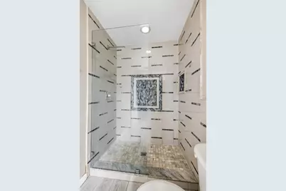 8431 Edgewater Place Boulevard, Tampa, FL 33615 - Photo 20