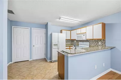 8431 Edgewater Place Boulevard, Tampa, FL 33615 - Photo 10