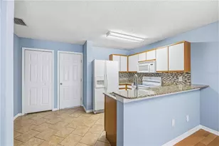 8431 Edgewater Pl Blvd, Tampa, FL 33615 - Photo 10