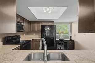 1905 Hanson Ct, Sun City Center, FL 33573 - Photo 30