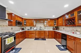 8318 Drycreek Dr, Tampa, FL 33615 - Photo 28