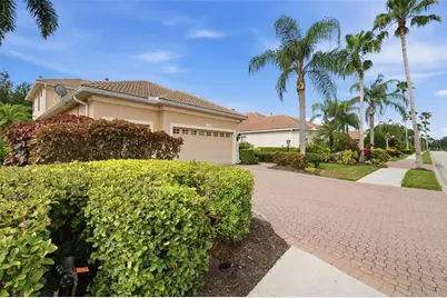 13860 Siena Loop, Bradenton, FL 34202 - Photo 4